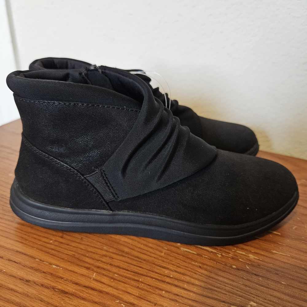 Black Ankle Boots with Side Zipper
